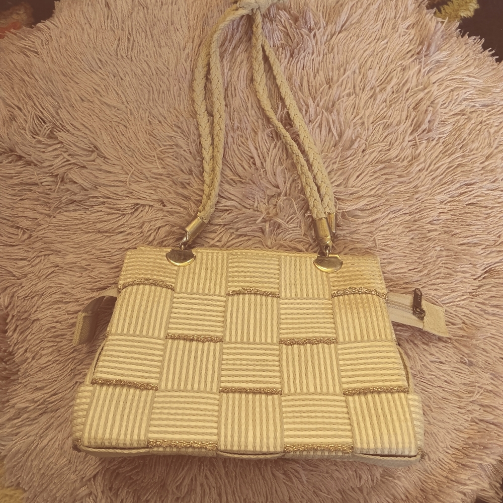 MCM Italian Vintage 60s Cream and Metallic Gold Shoulder Bag - Picture 3 of 9